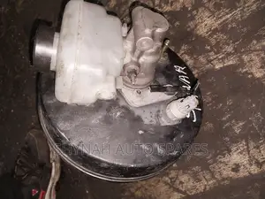 Toyota Hiace 7l Brake Master Cylinder and Booster Complete