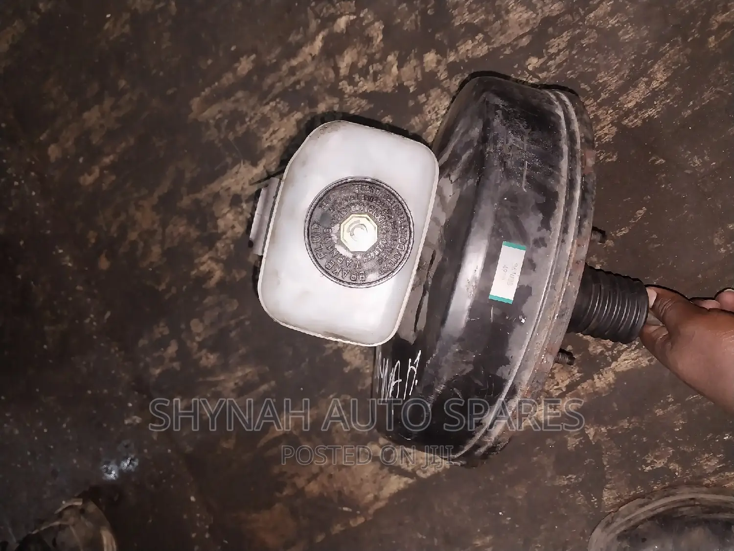 Toyota Hiace 7l Brake Master Cylinder and Booster Complete