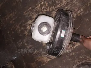 Toyota Hiace 7l Brake Master Cylinder and Booster Complete