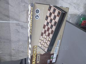 Draughts Number One. Family Draughts for Fun. - thumbnail 2
