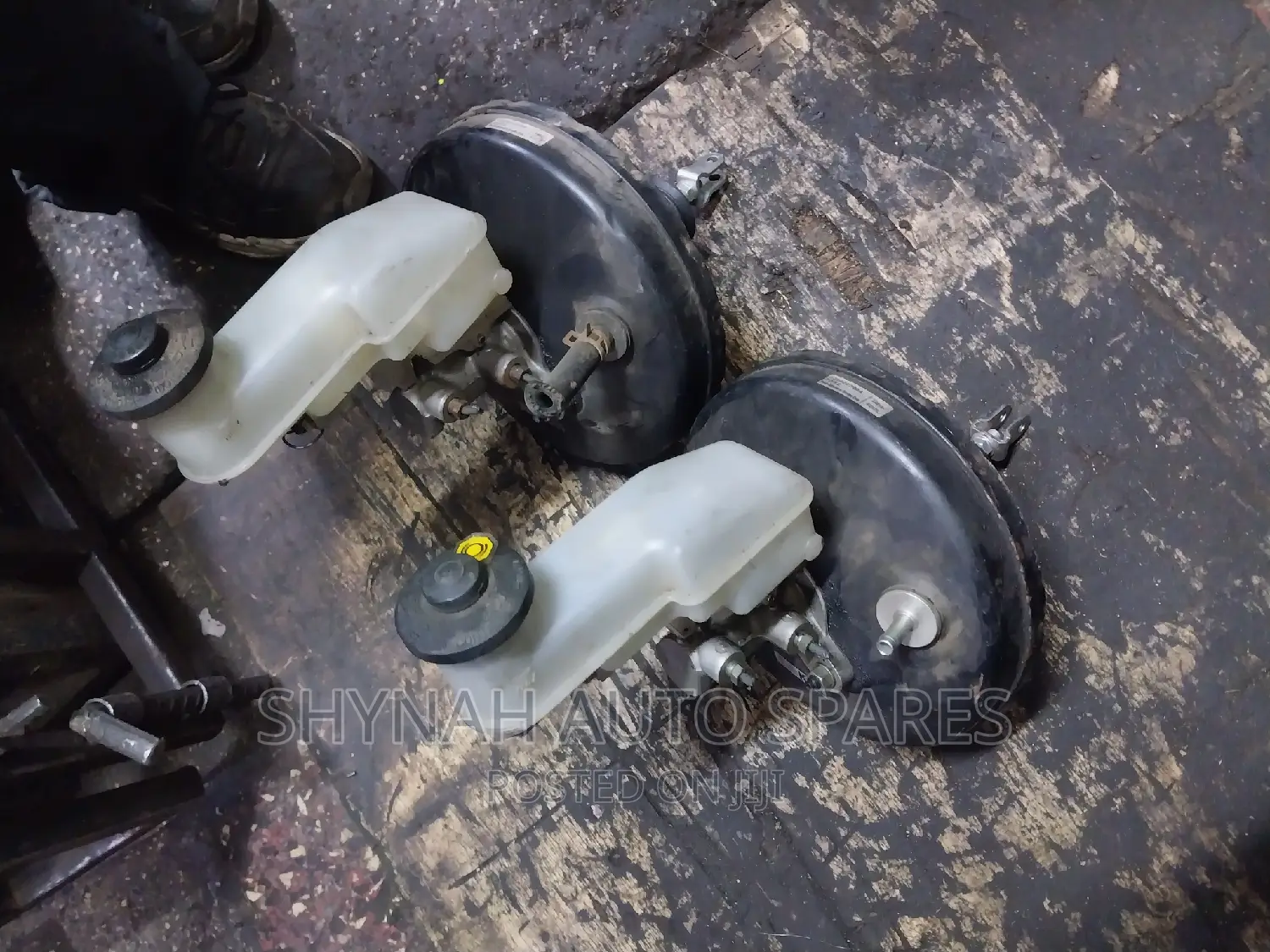Toyota Belta Brake Booster and Master Cylinder