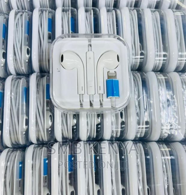 iPhone Earphones (iPhone 7 and Above)