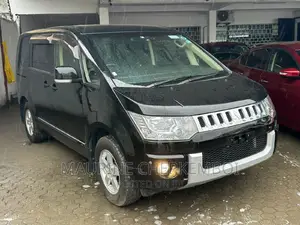 Mitsubishi Delica 2016 Black