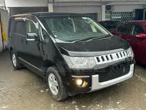 Mitsubishi Delica 2016 Black
