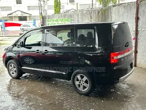 Mitsubishi Delica 2016 Black