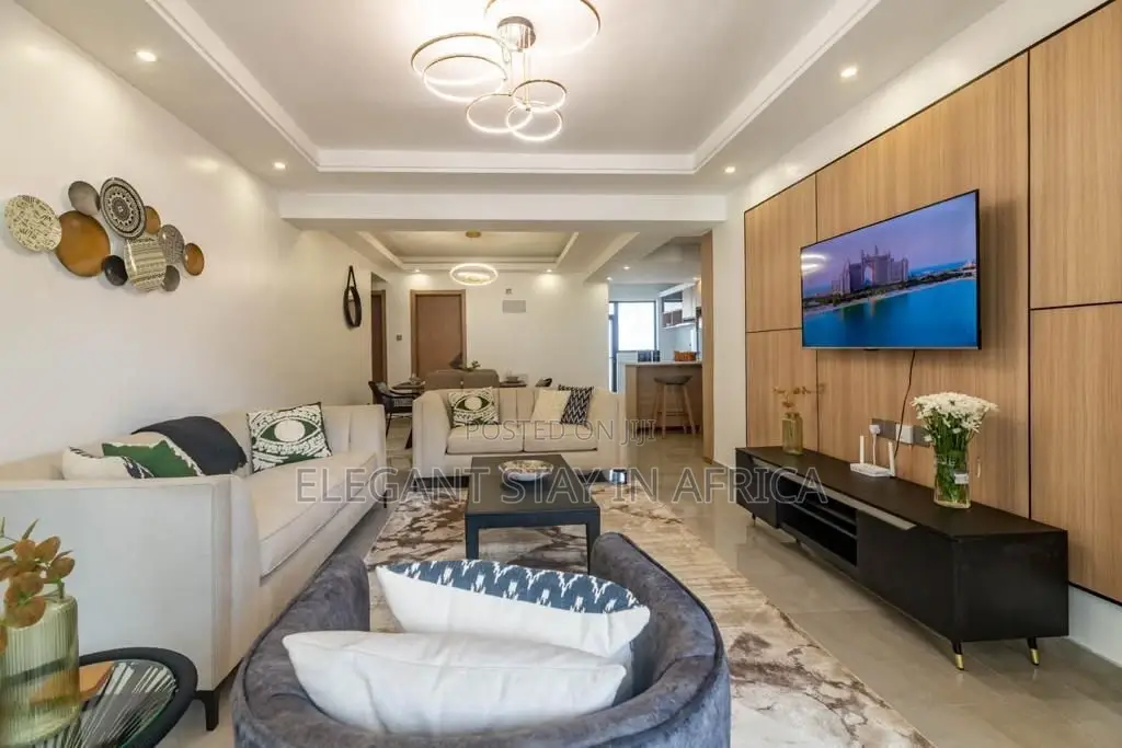 Luxurious 3bedroom Airbnb in Riverside at 22000 Per Day