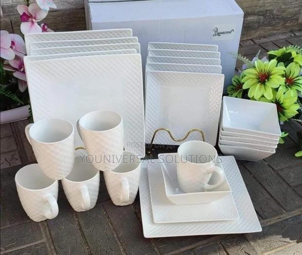 Square Shaped Ceramic Merian Set - main view