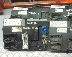 Mazda Demio BCM.