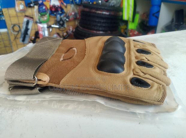 Brown Tactical Safety Glove - thumbnail 2