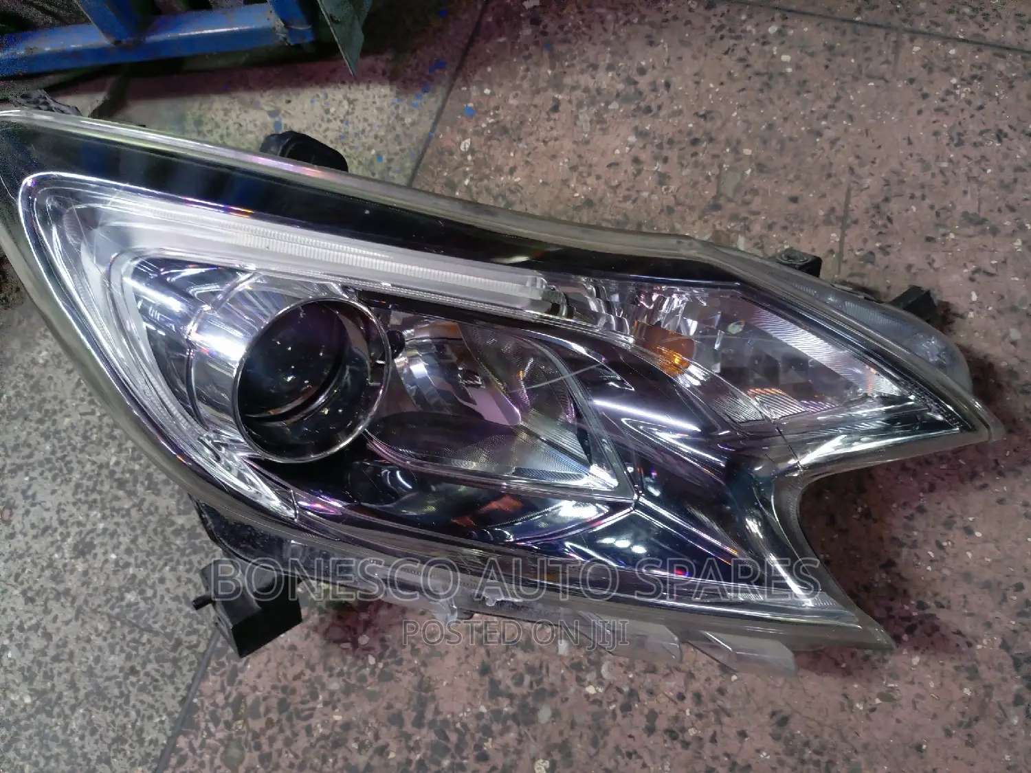 Nissan Note 2012-2015 Xenon Headlight Assembly
