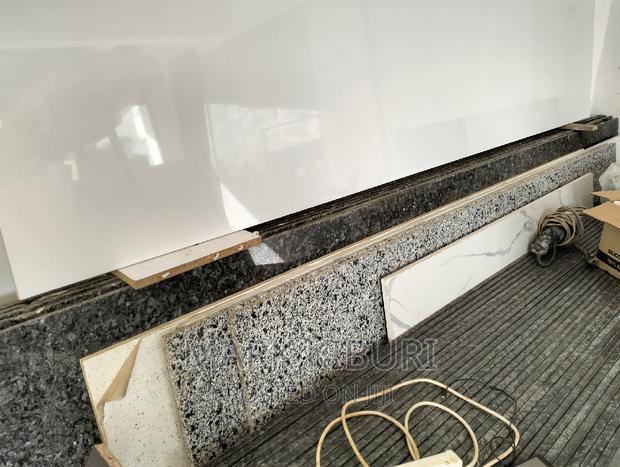 Pure White Granite - thumbnail 4