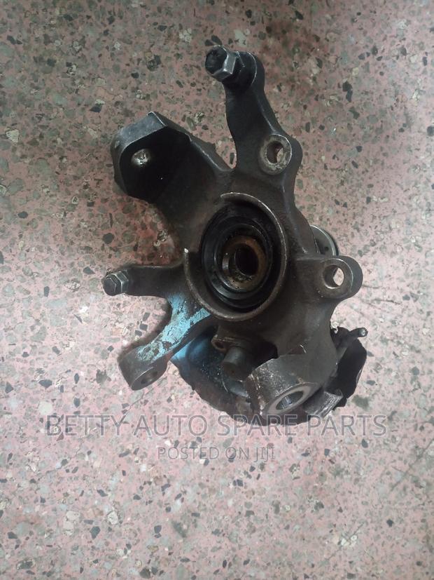 Nissan Hard Body Front Hub - main view
