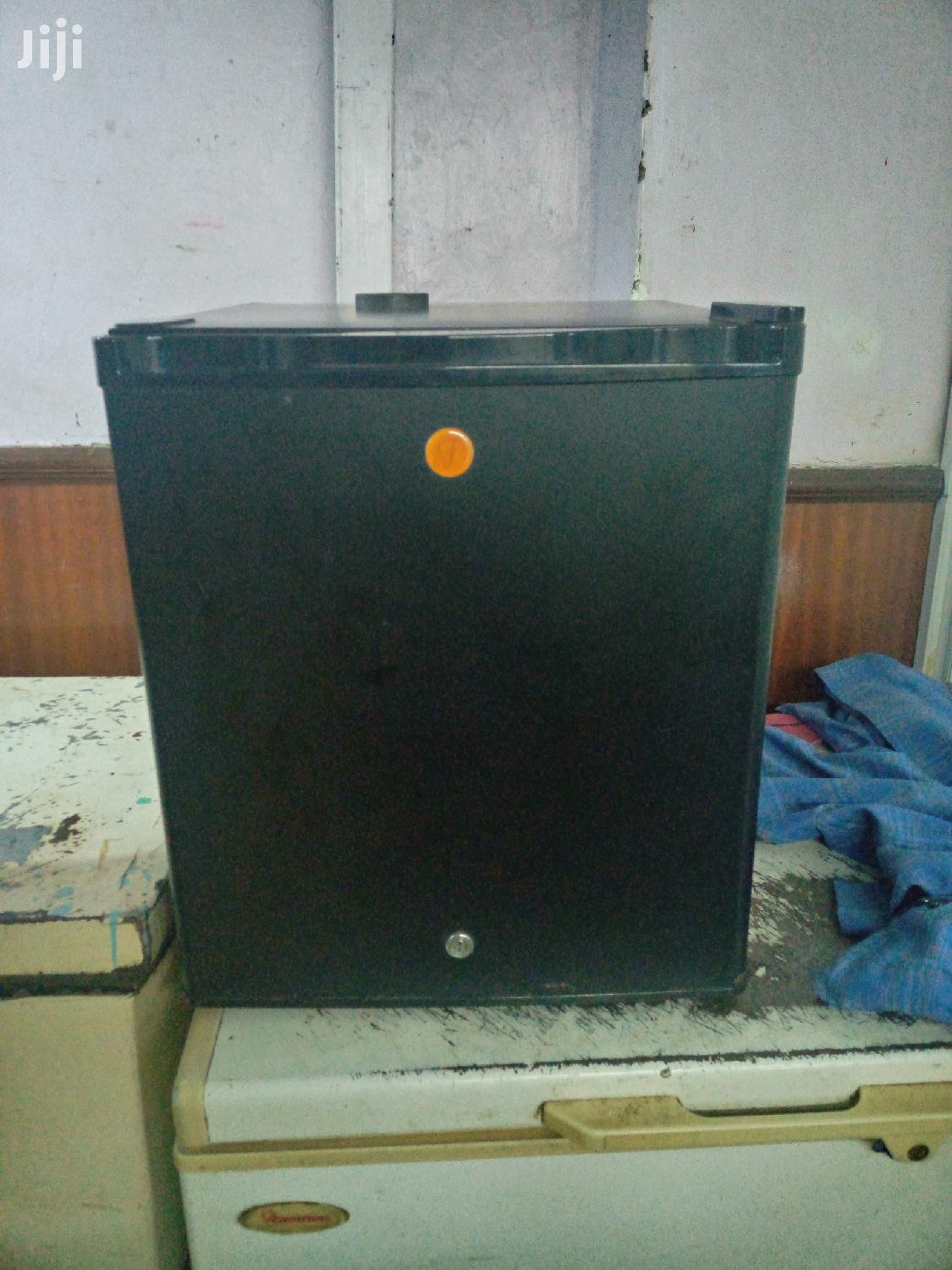 Min Single Door Fridge
