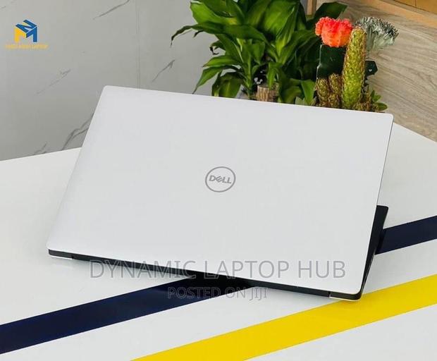 Laptop Dell Precision 5530 16GB Intel Xeon SSD 512GB