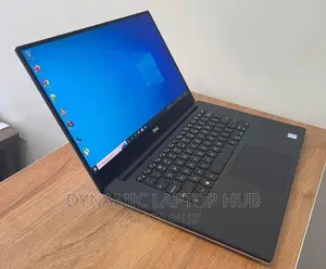 Laptop Dell Precision 5530 16GB Intel Xeon SSD 512GB