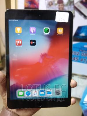 Apple iPad mini 3 16 GB Gray - main view