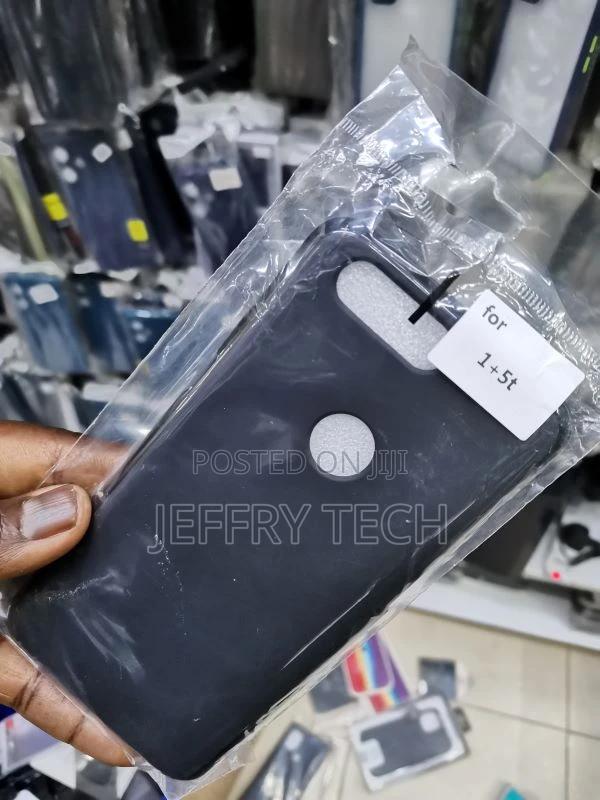 One Plus 5T Silicon Soft Silicon Cover Case - thumbnail 2