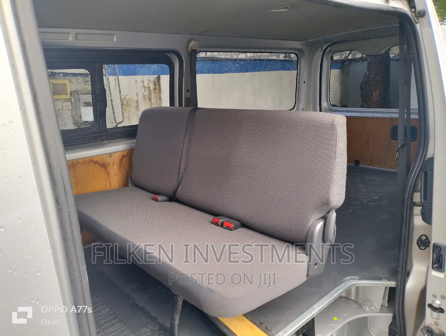 Toyota HiAce 2015 Silver