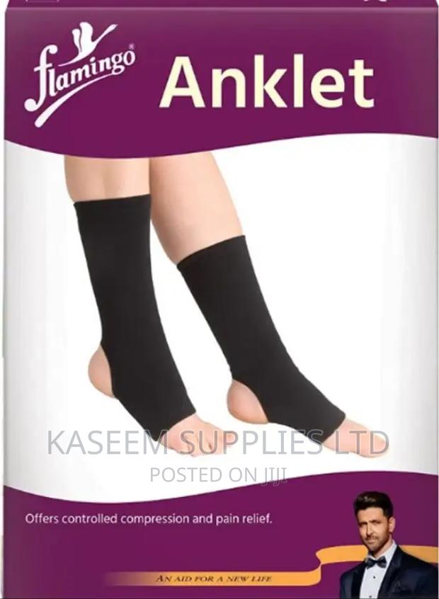 Flamingo Anklet - main view