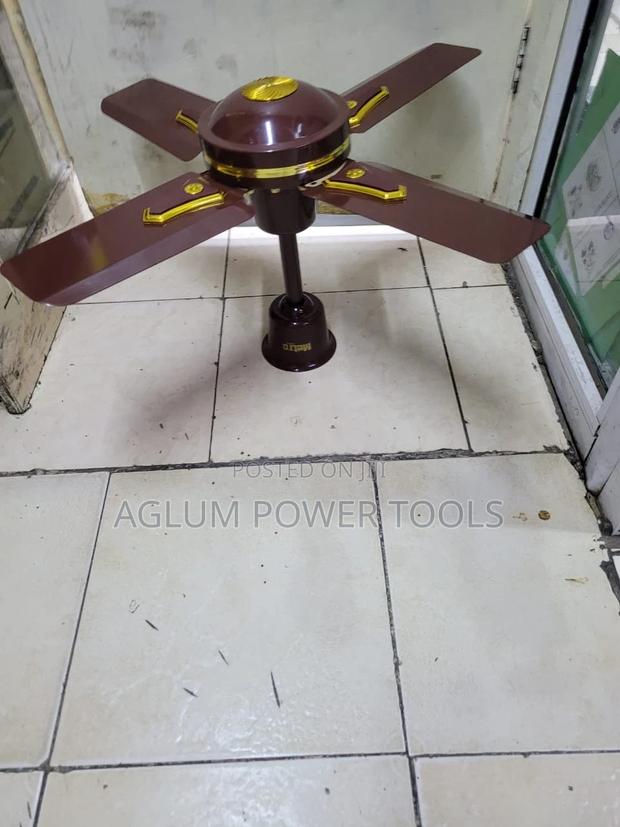 Ceiling Fan With 3 Blades. - main view