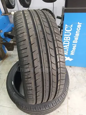 245/45r19 Blackhawk Tyre