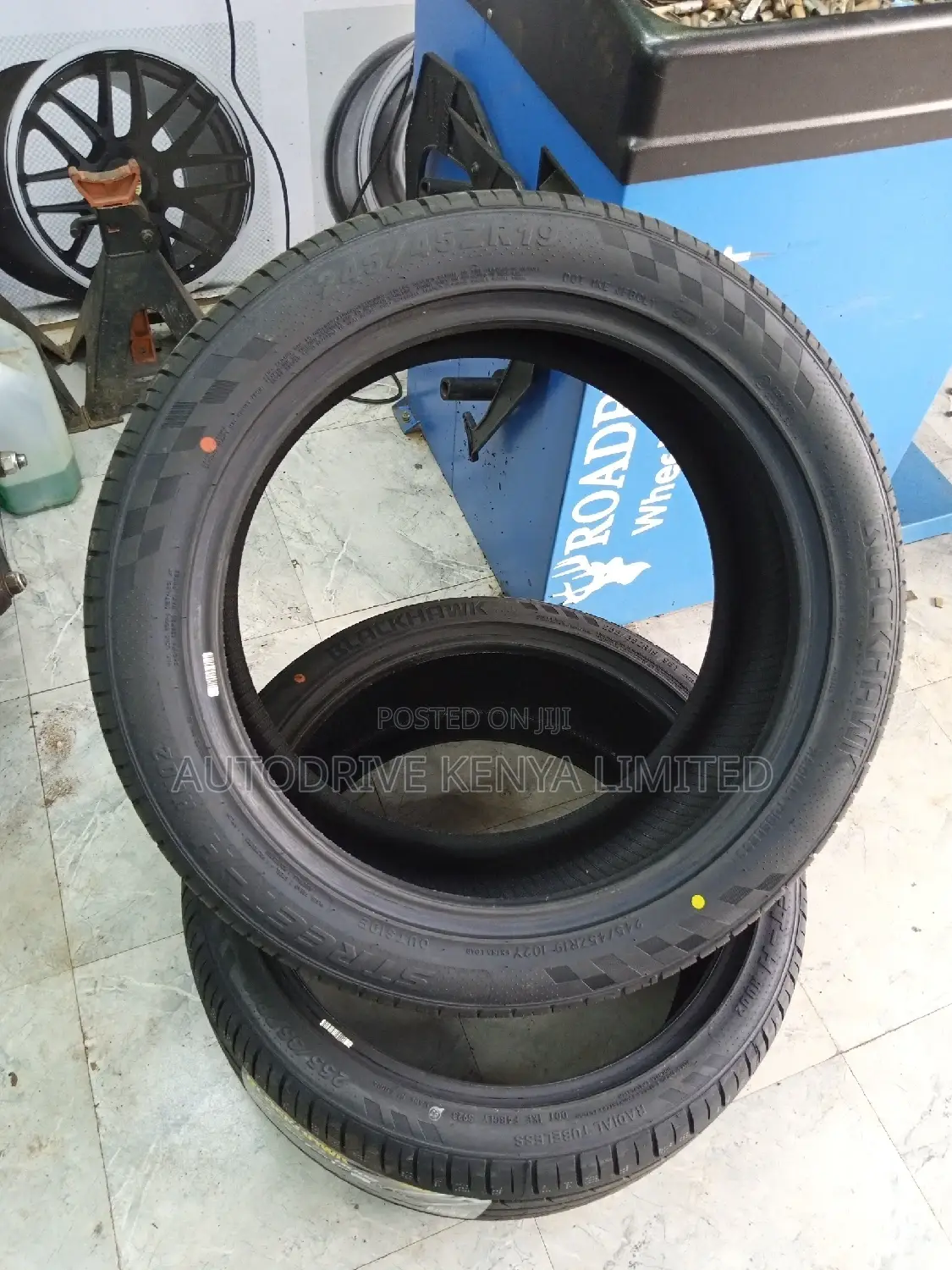 245/45r19 Blackhawk Tyre