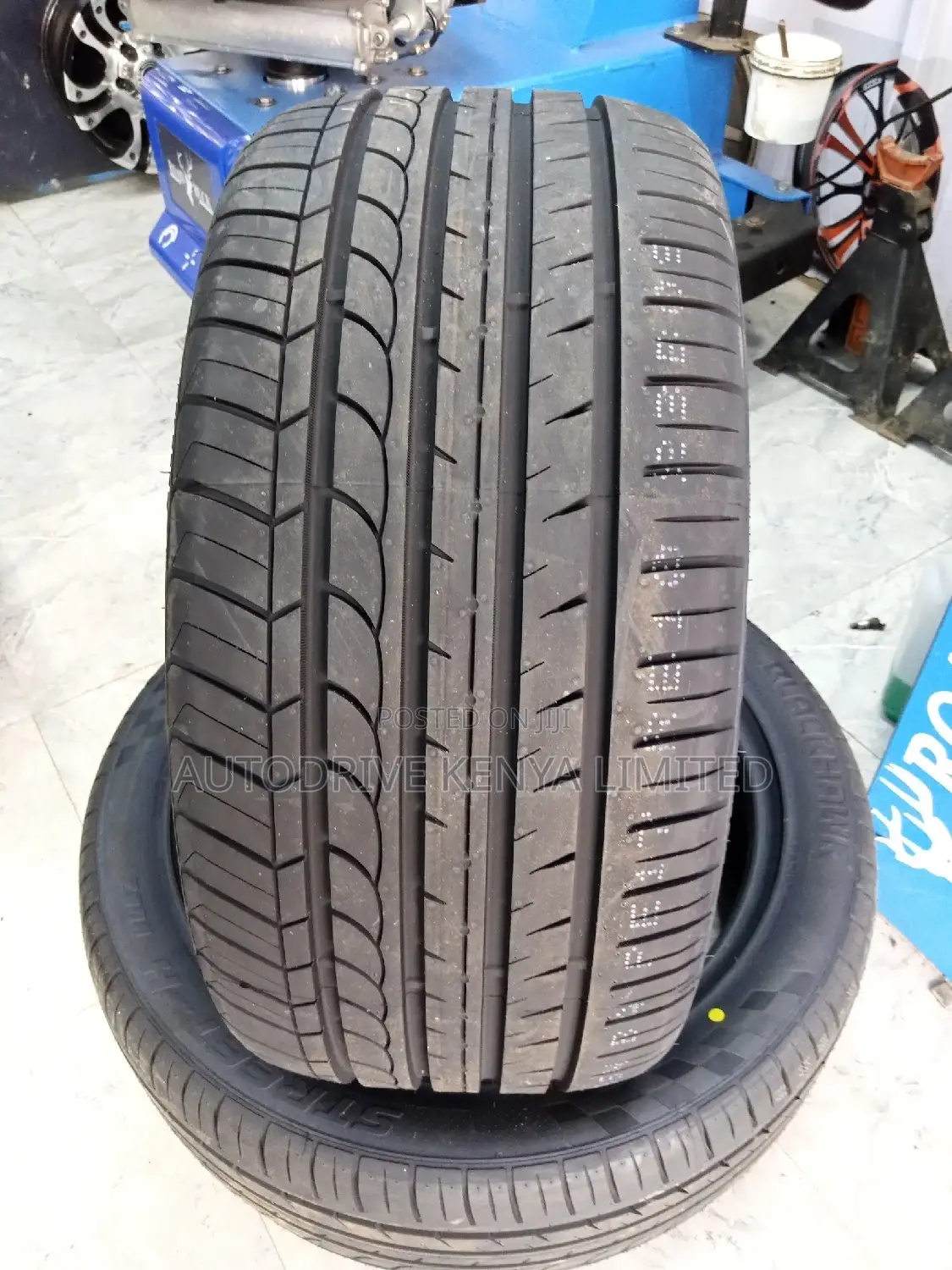 255/35r19 Blackhawk Tyre