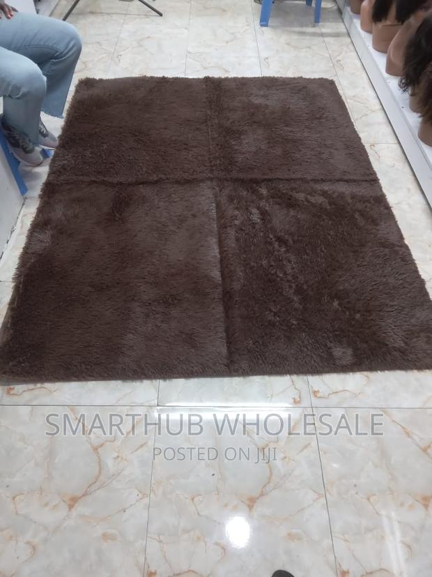 Carpet Fluffy Carpet Brown in Coulor
