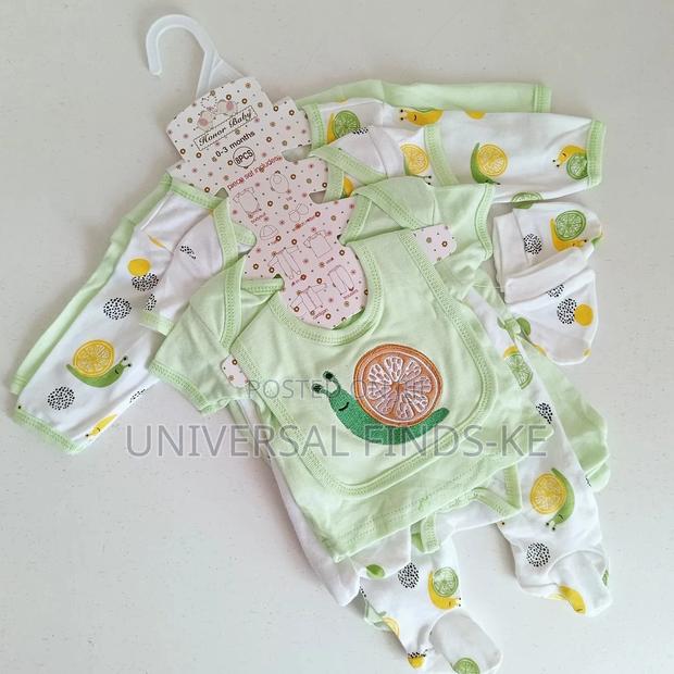 Newborn 8pcs Cotton Receiving Set - thumbnail 2