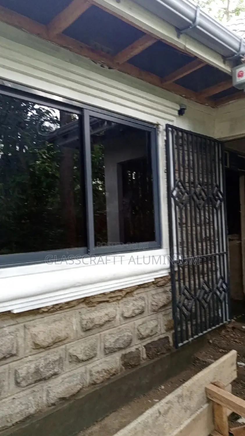 Sliding Aluminum Balcony Window
