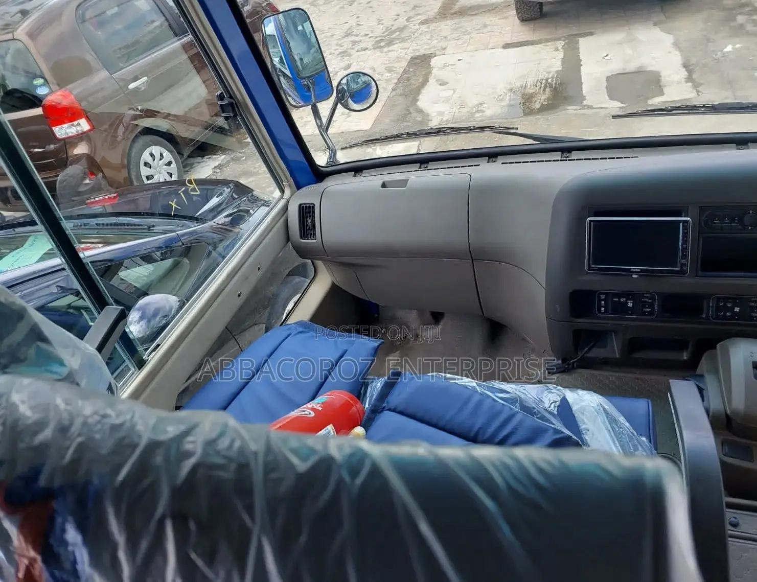 Mitsubishi Fuso Rosa 2016 Blue