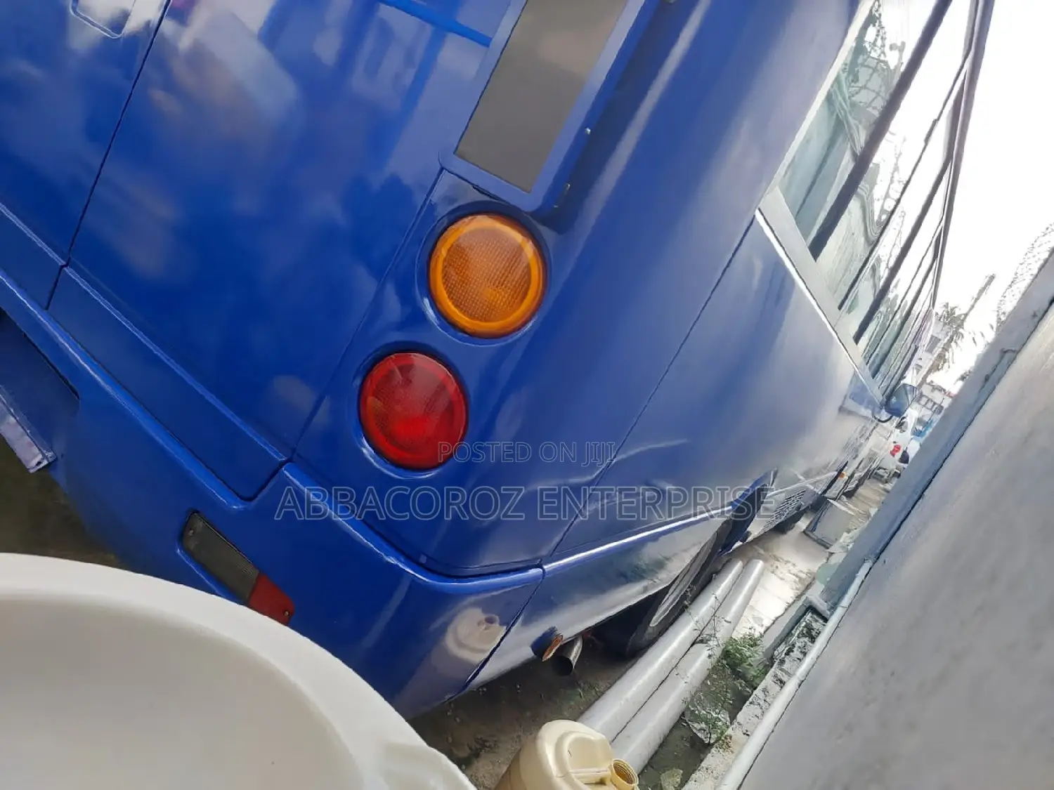 Mitsubishi Fuso Rosa 2016 Blue
