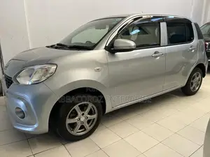 Toyota Passo 2016 Silver