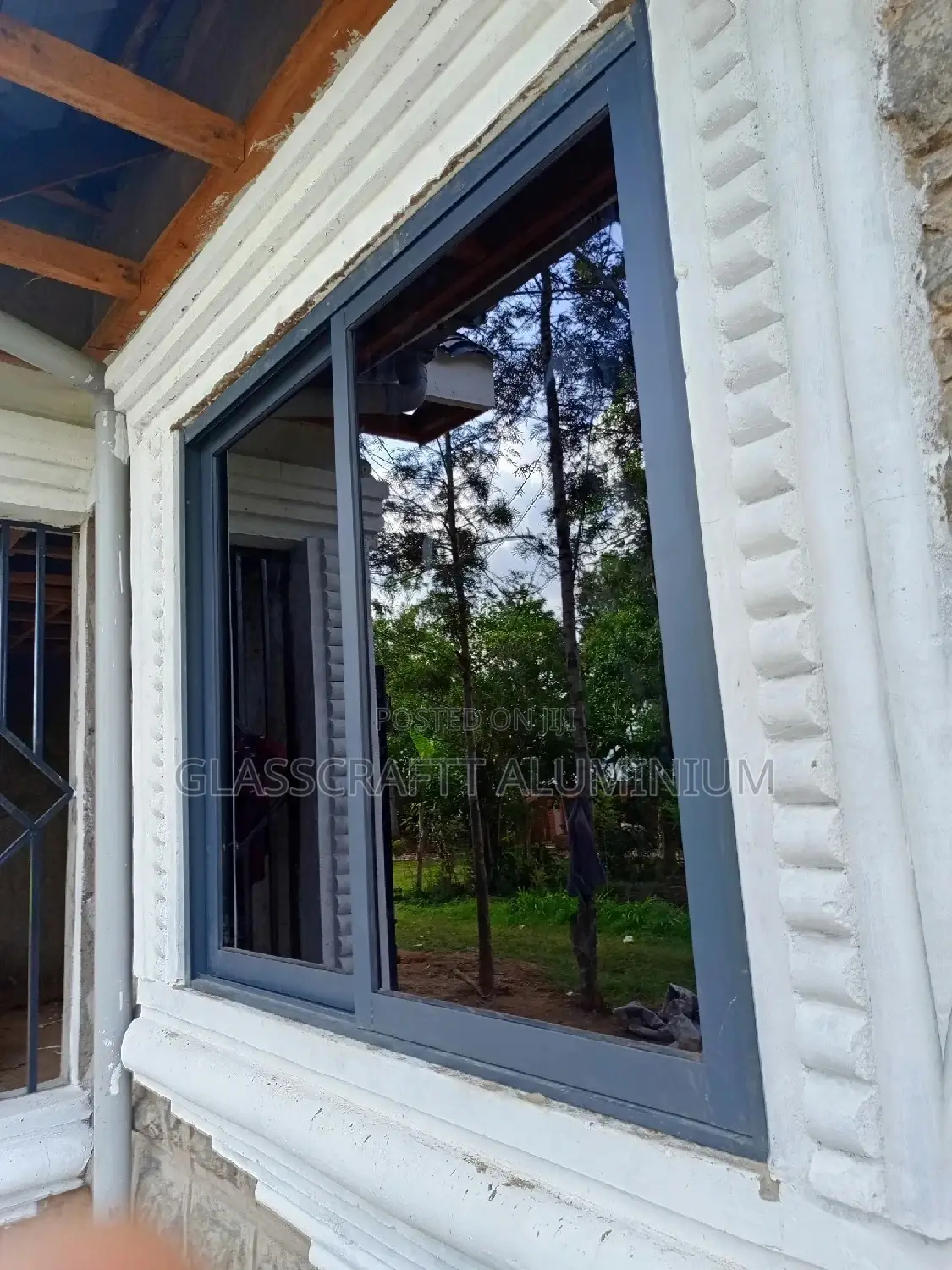 One Way Gray Sliding Window