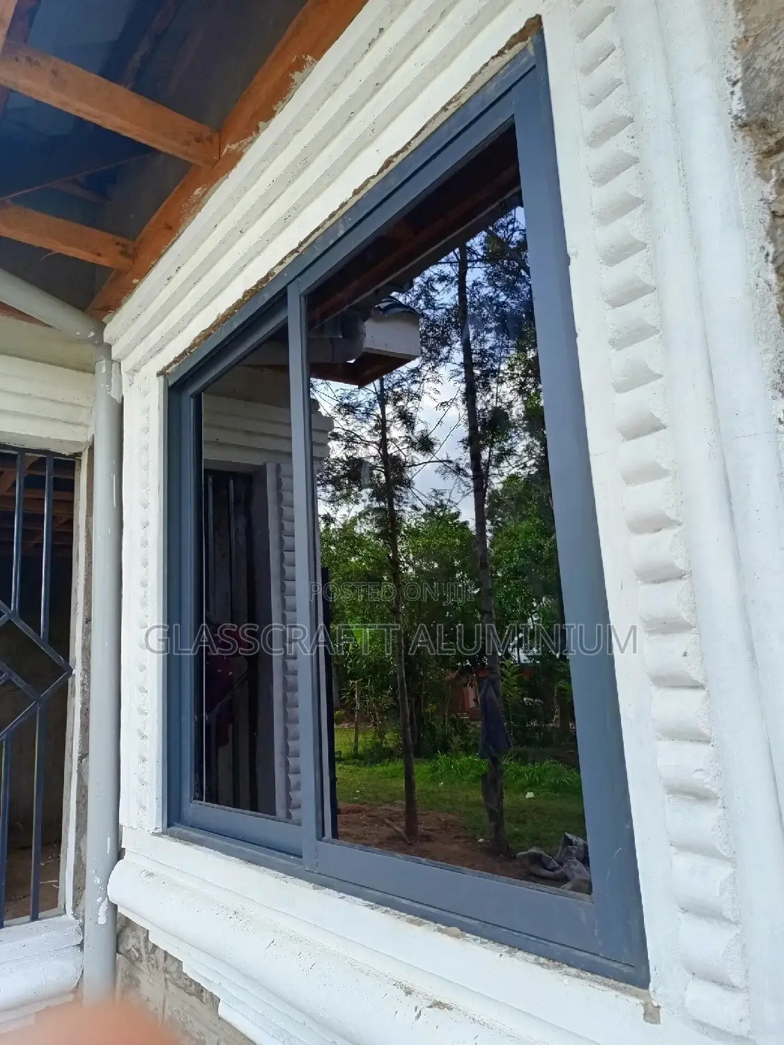 One Way Gray Sliding Window