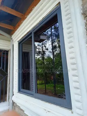 One Way Gray Sliding Window