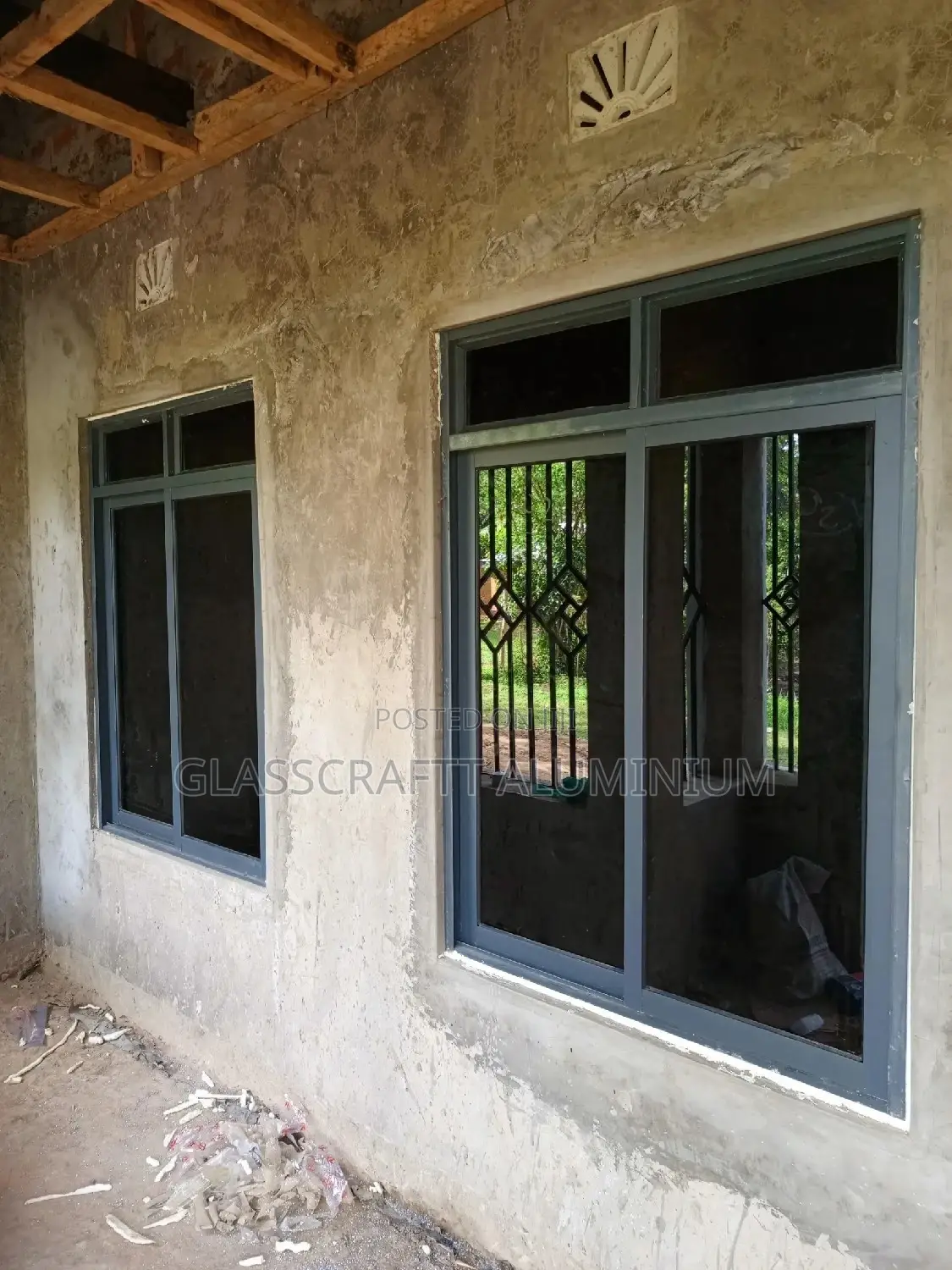 One Way Gray Sliding Window