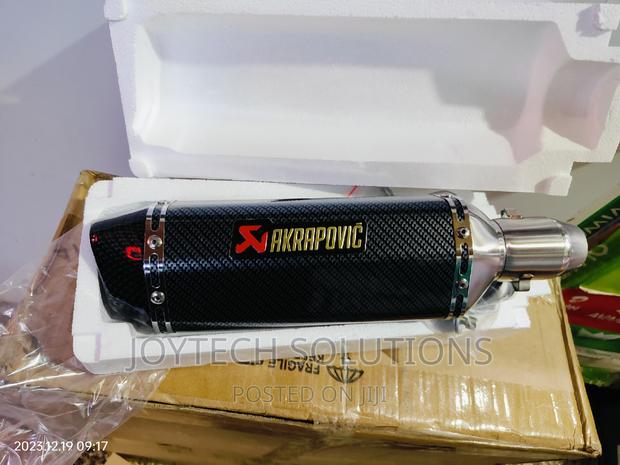 Exhaust Muffler Akrapovic System. - thumbnail 2