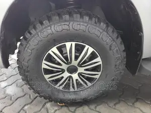 Toyota Hilux 2017 Silver