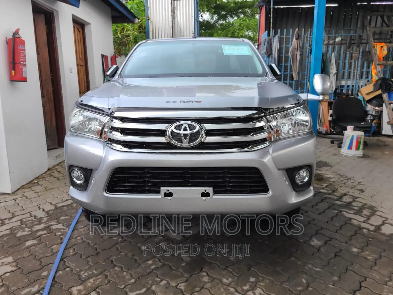 Toyota Hilux 2017 Silver