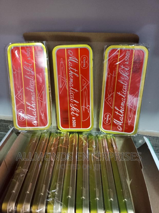 Geometrical Set - main view