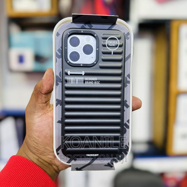 Apple iPhone 15promax Case - main view