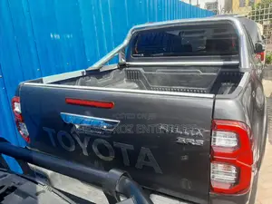 Toyota Hilux 2017
