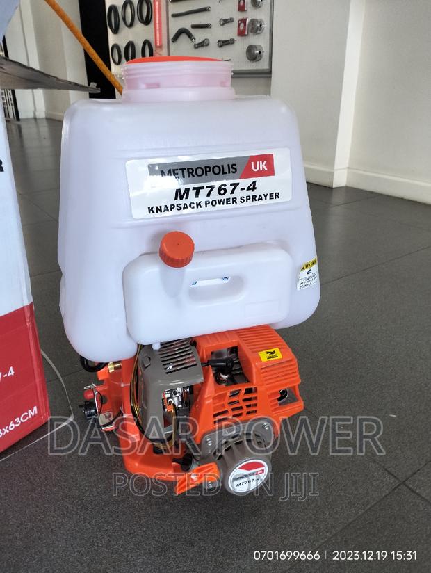Metropolis Uk Engine Sprayer - thumbnail 2