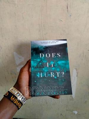 Does It Hurt? Book by H. D. Carlton - main view