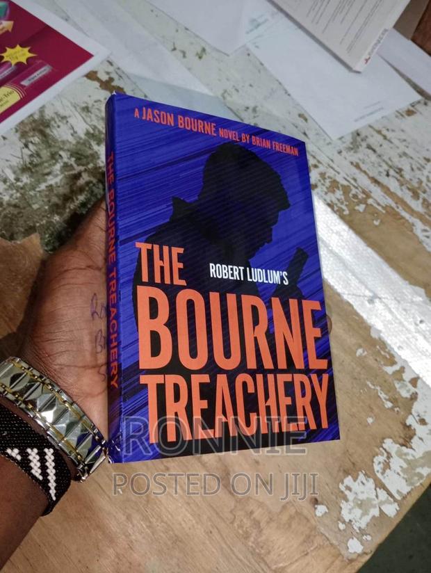 Robert Ludlum's the Bourne Treachery Book by Brian Freeman