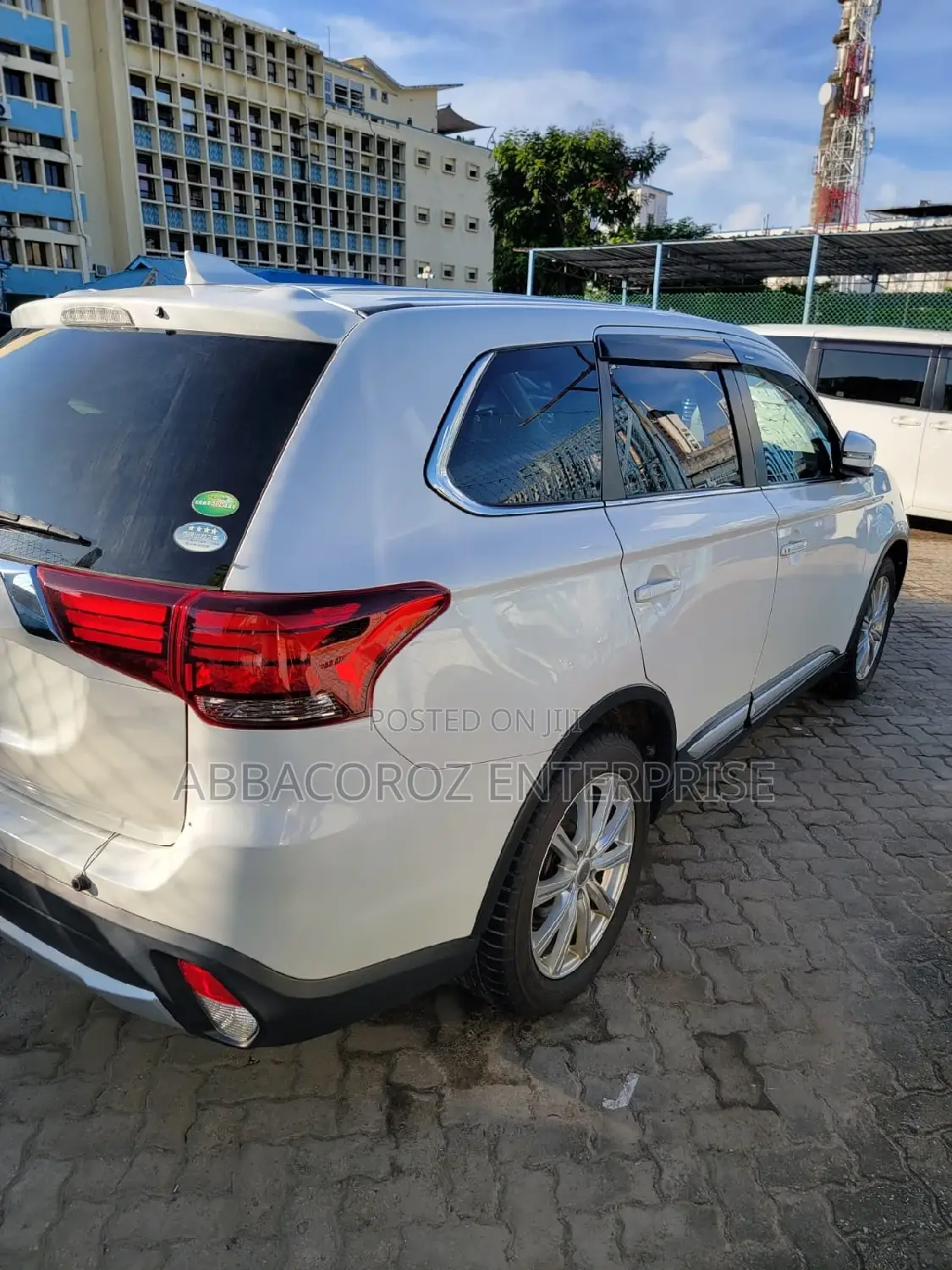 Mitsubishi Outlander 2017 Off white