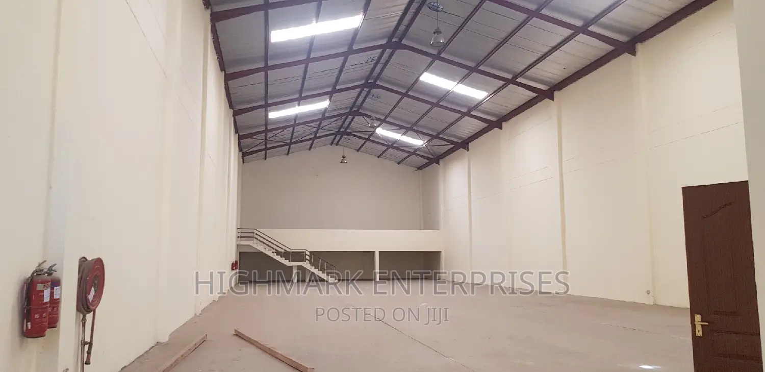 5500 Sq Feet Godowns to Let
