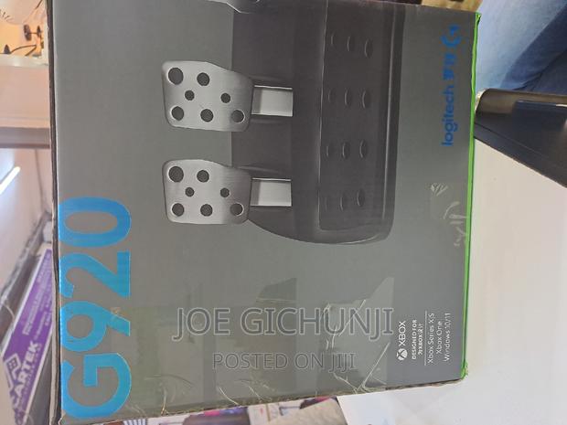Logitech G920 Steering Wheel And Pedals For Xbox And PC - thumbnail 2