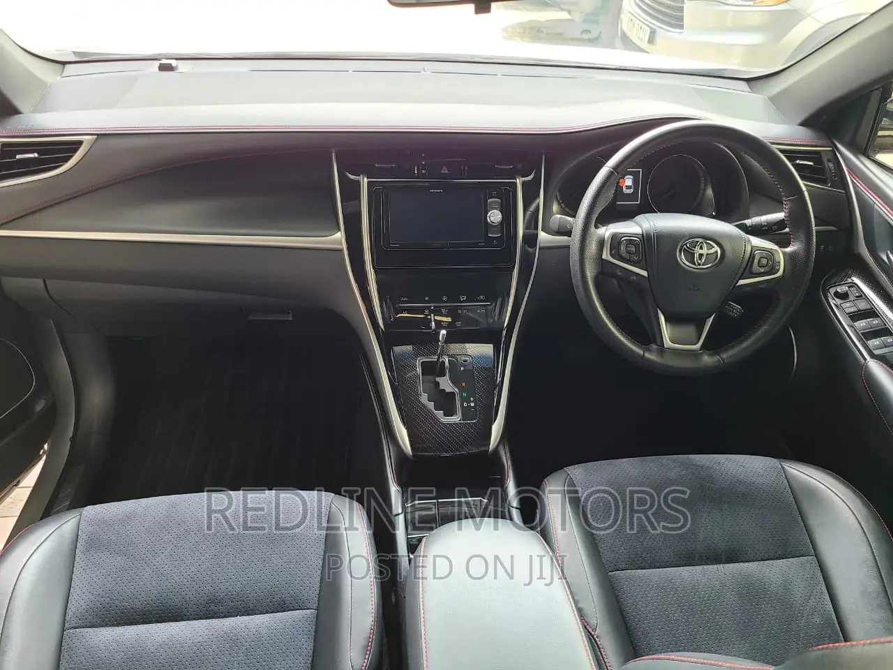Toyota Harrier 2.0 2017 Silver